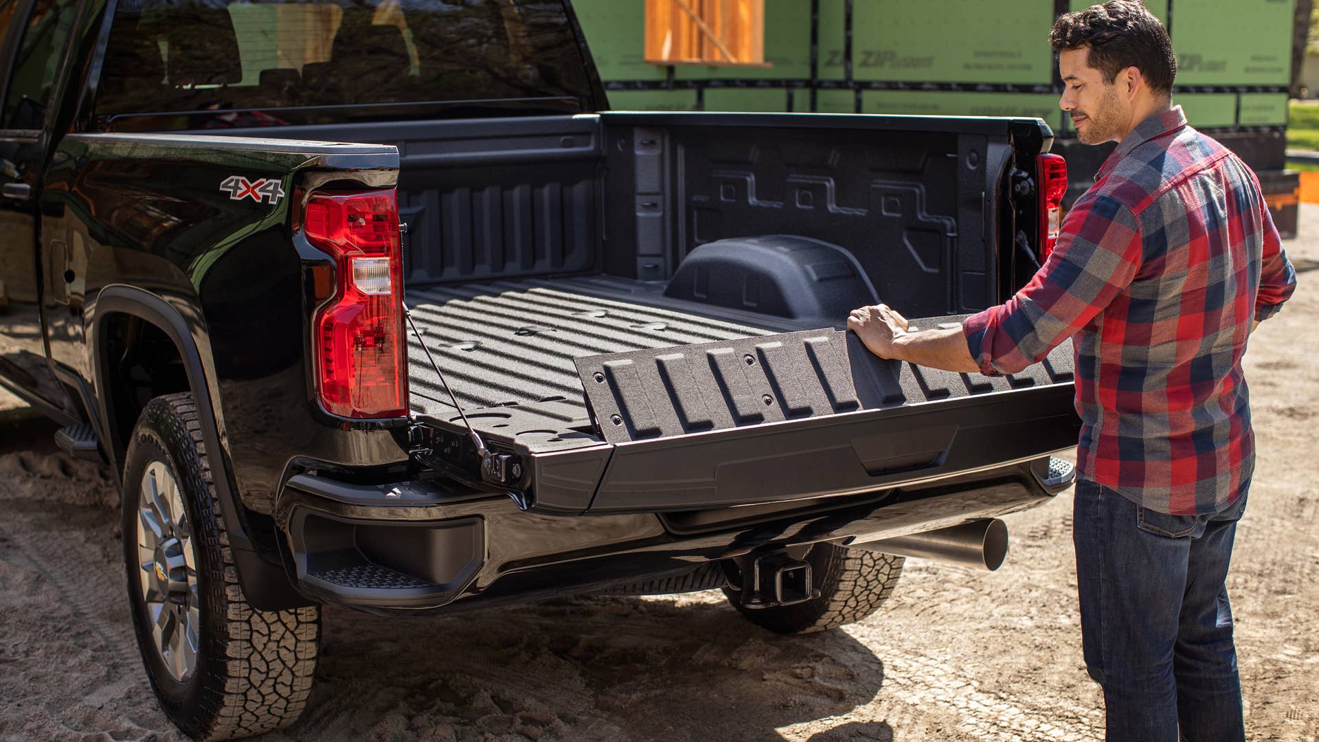 2022 Chevrolet Silverado HD Multi-Flex Tailgate