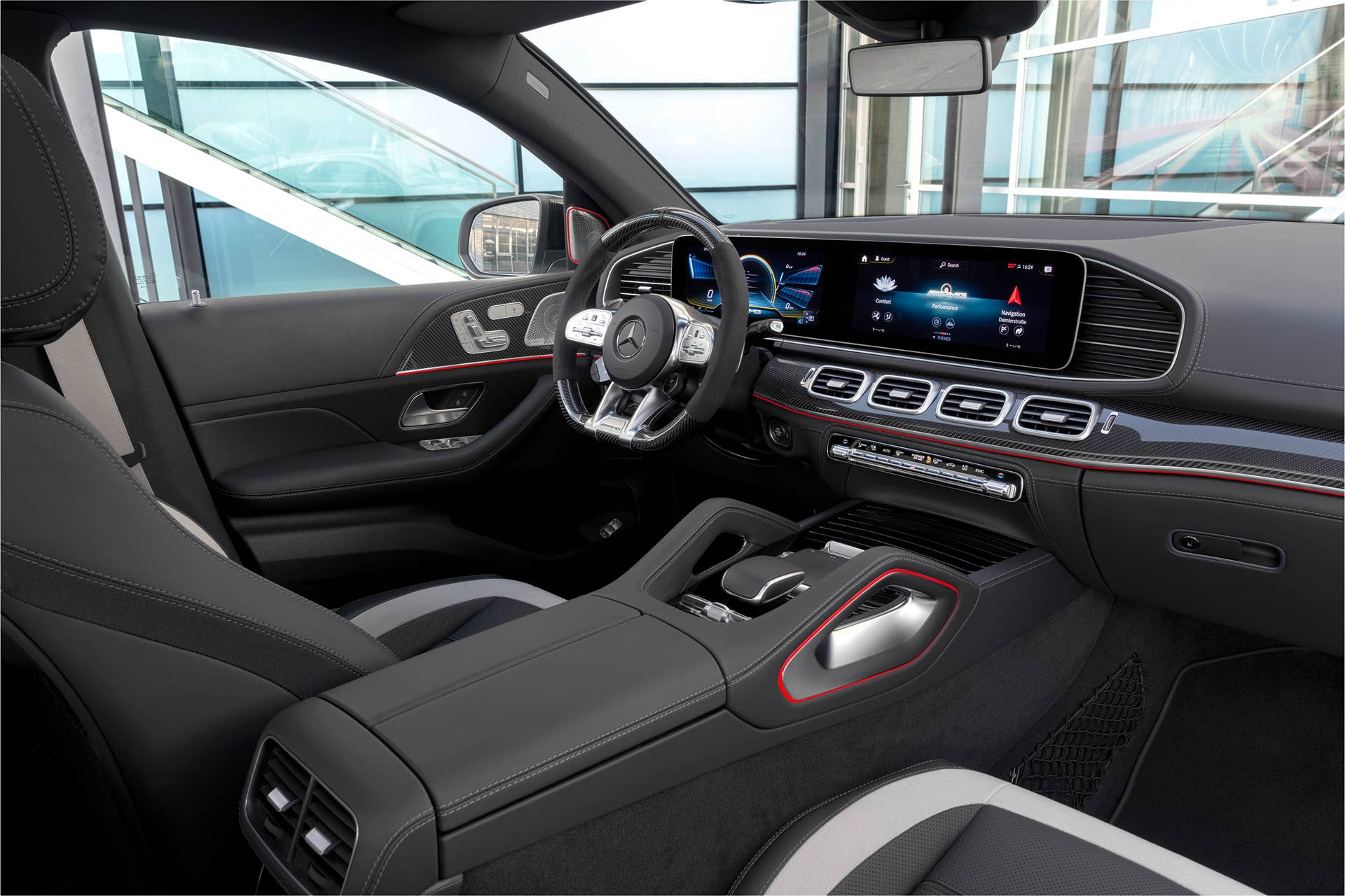 Combining elegance with powerful performance: the new Mercedes-AMG GLE 63 4MATIC+ Coupé with 603 HP and EQ Boost assistance in S guise, with a 48V electrical system to upgrade driving dynamics.