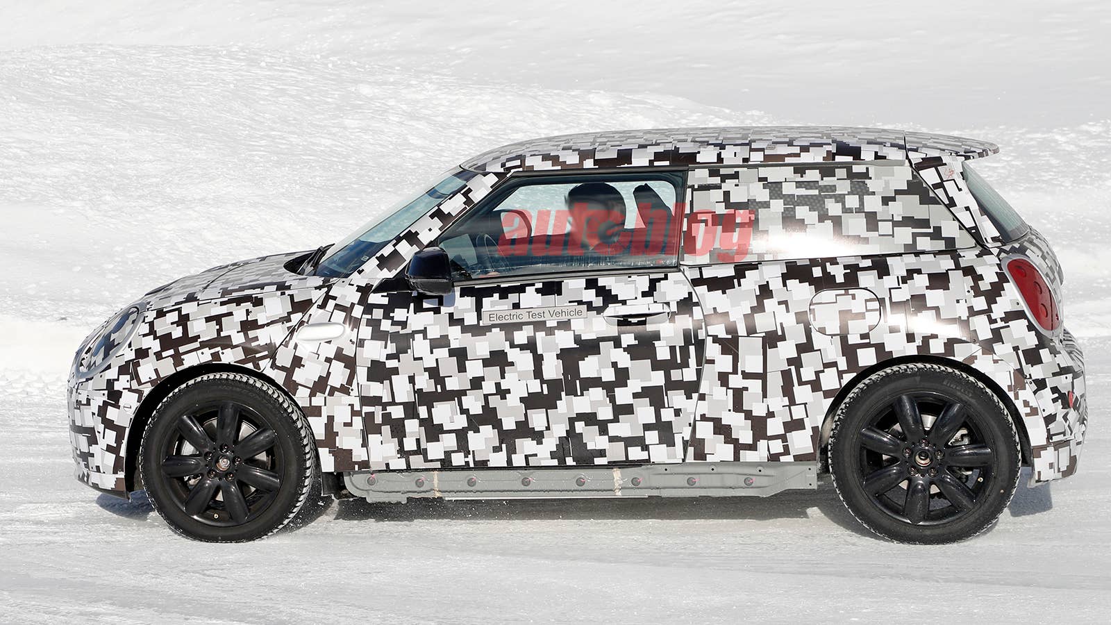 Mini Cooper EV prototype