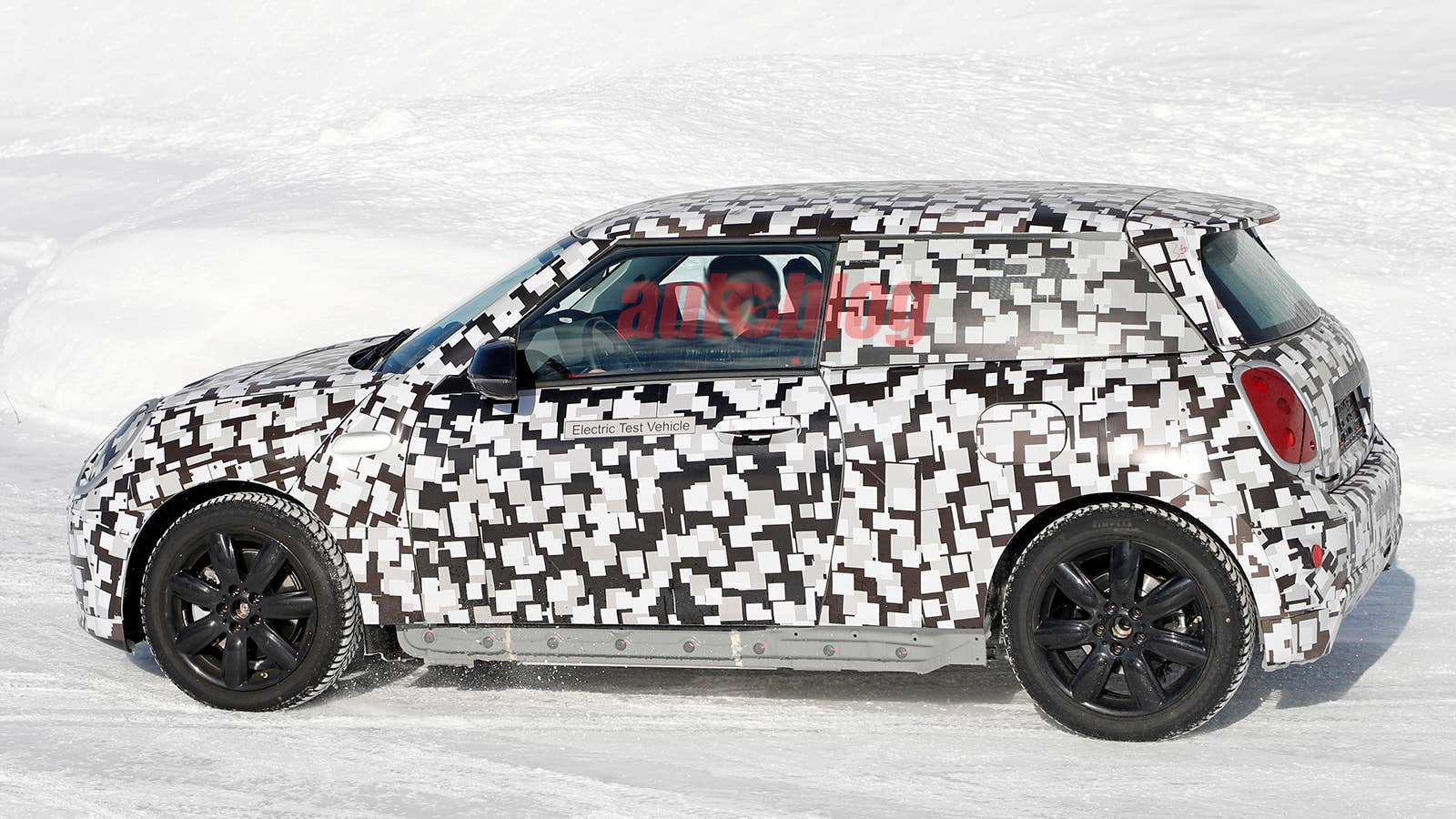 Mini Cooper EV prototype