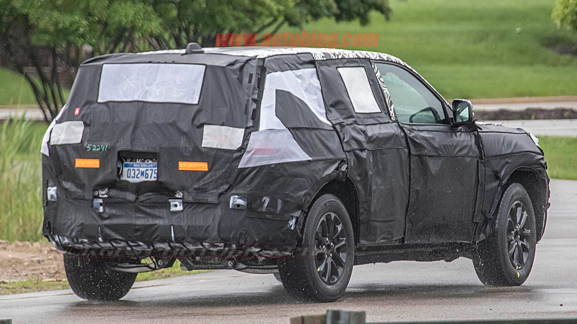 Jeep Grand Cherokee prototype spied
