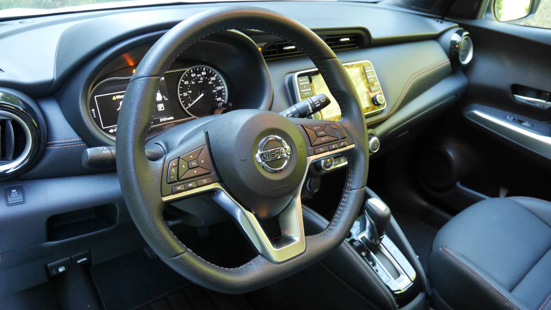 2018 Nissan Kicks SR