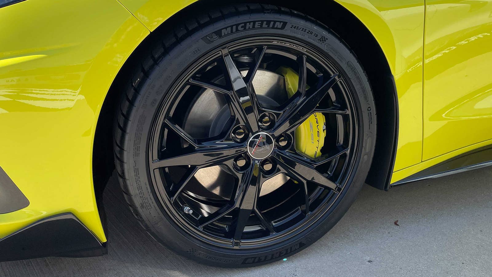 2022 Chevy Corvette Stingray IMSA GTLM Championship Edition
