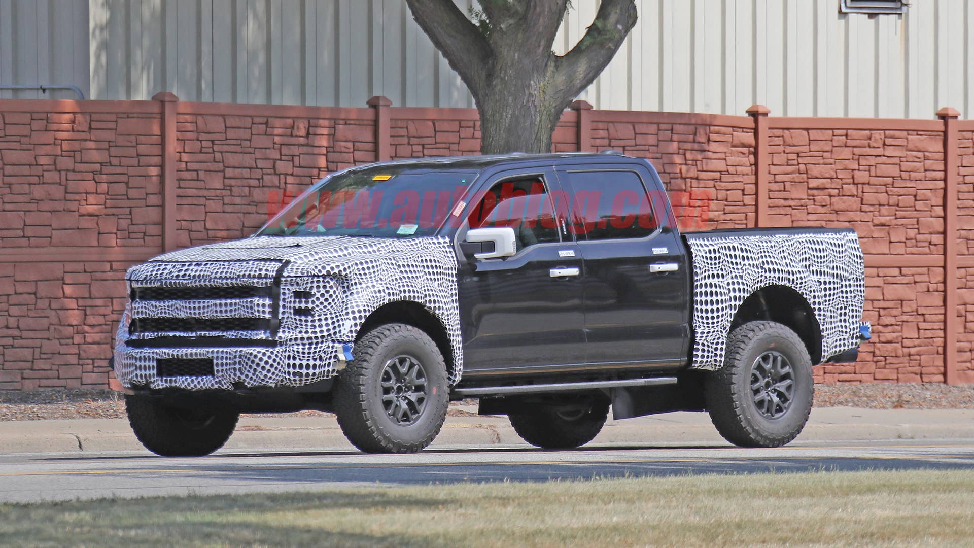 Wcf Raptor Ford F-150 Raptor is getting its V8 back, spy video confirms with ...