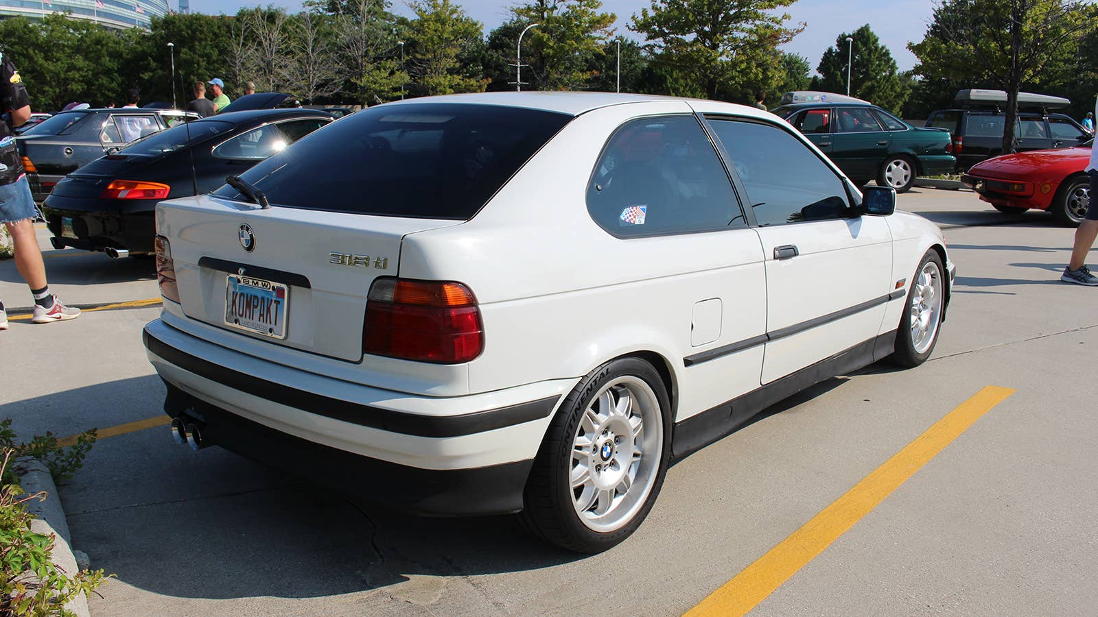 BMW 318ti