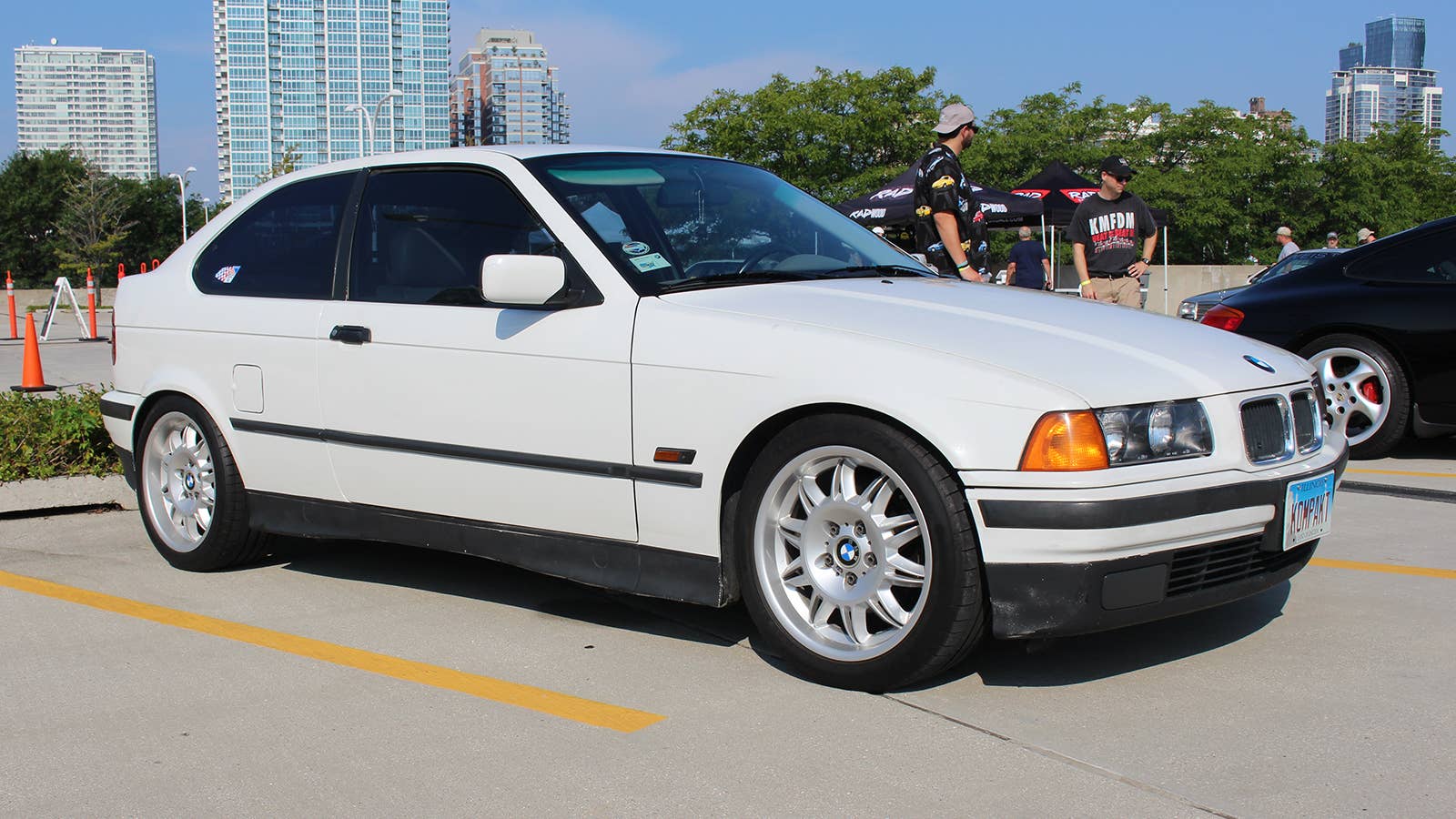 BMW 318ti