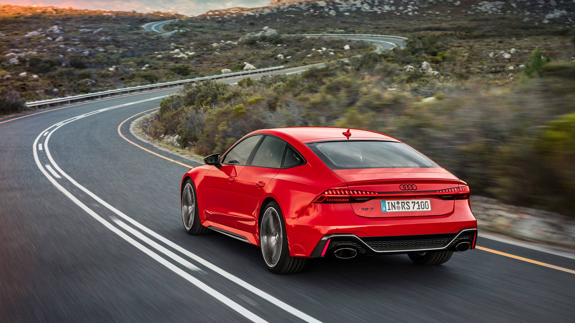Dynamic photo, Colour: tango red