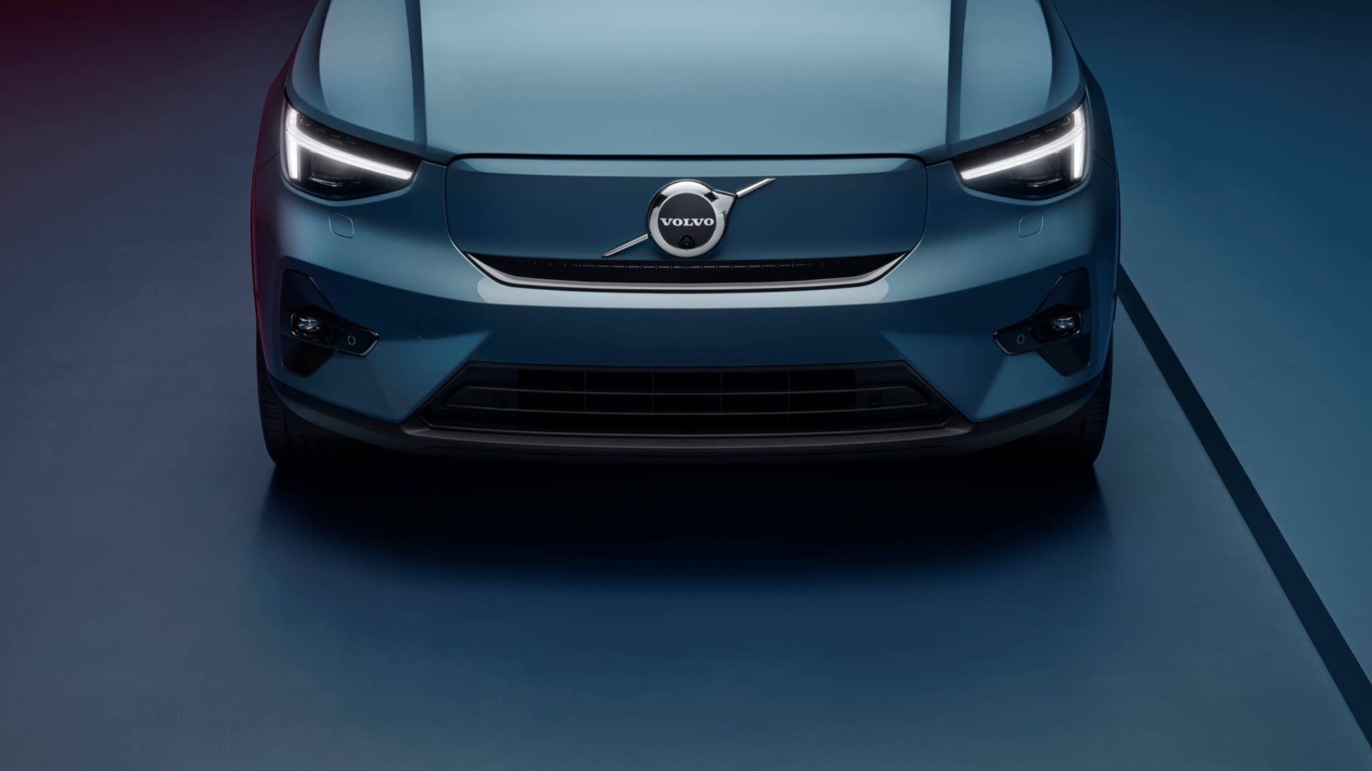 Volvo C40 Recharge Studio