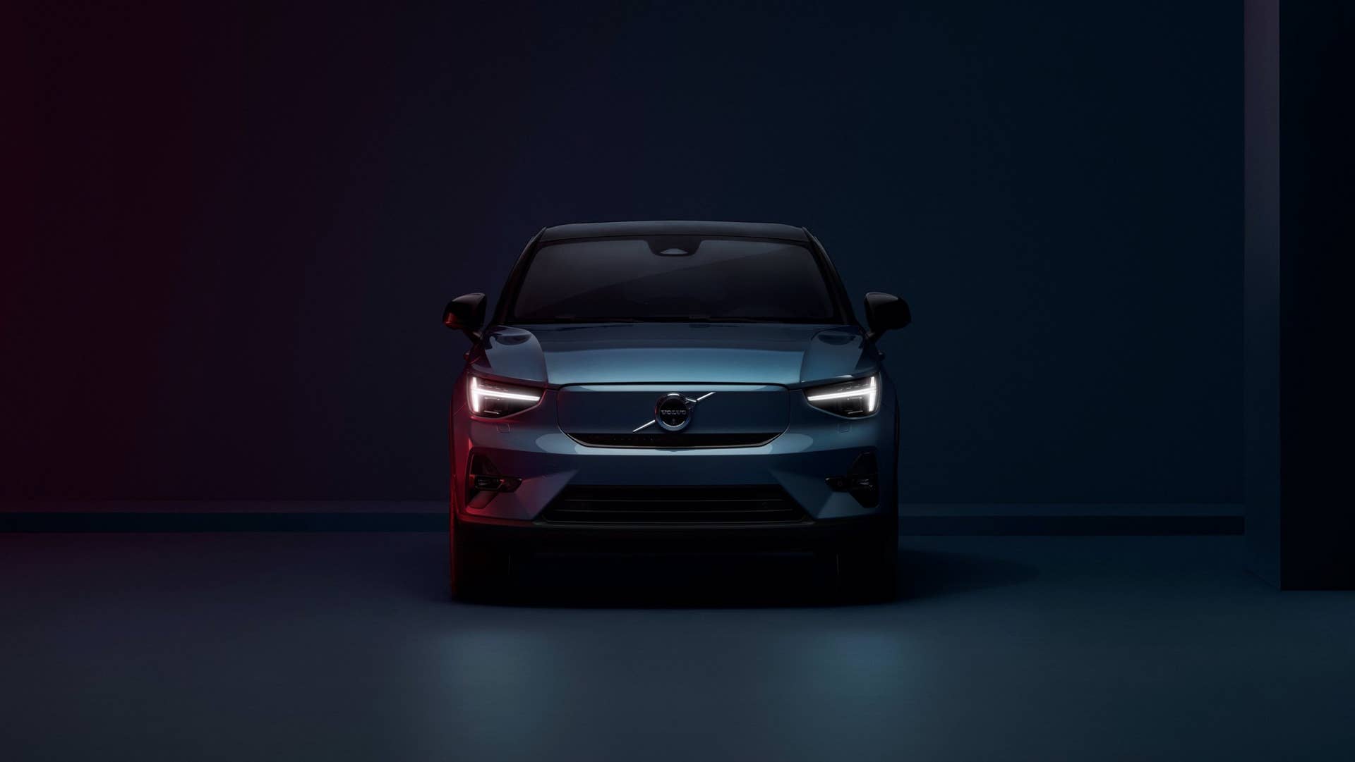 Volvo C40 Recharge Studio