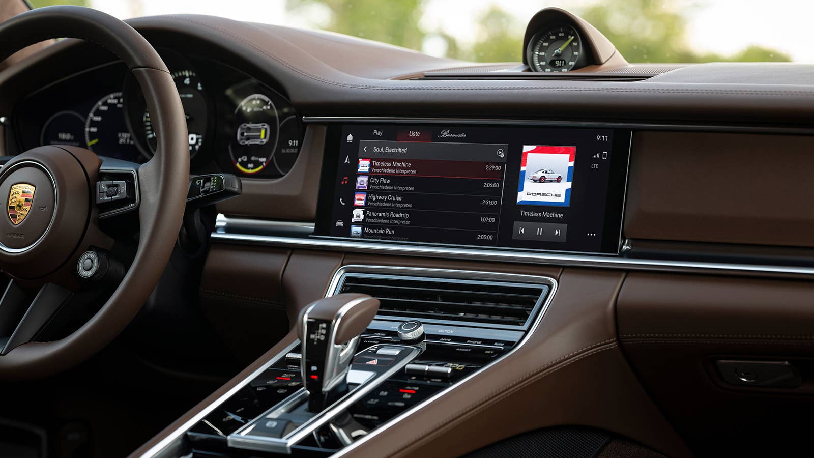 Porsche Panamera infotainment screen