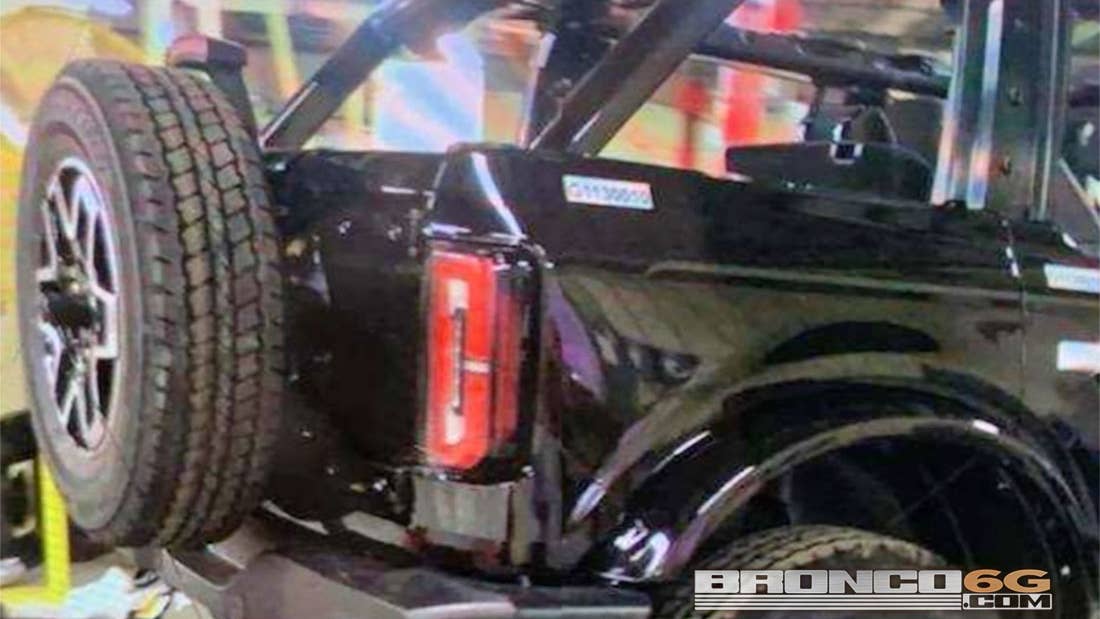 2021 Ford Bronco spy shot