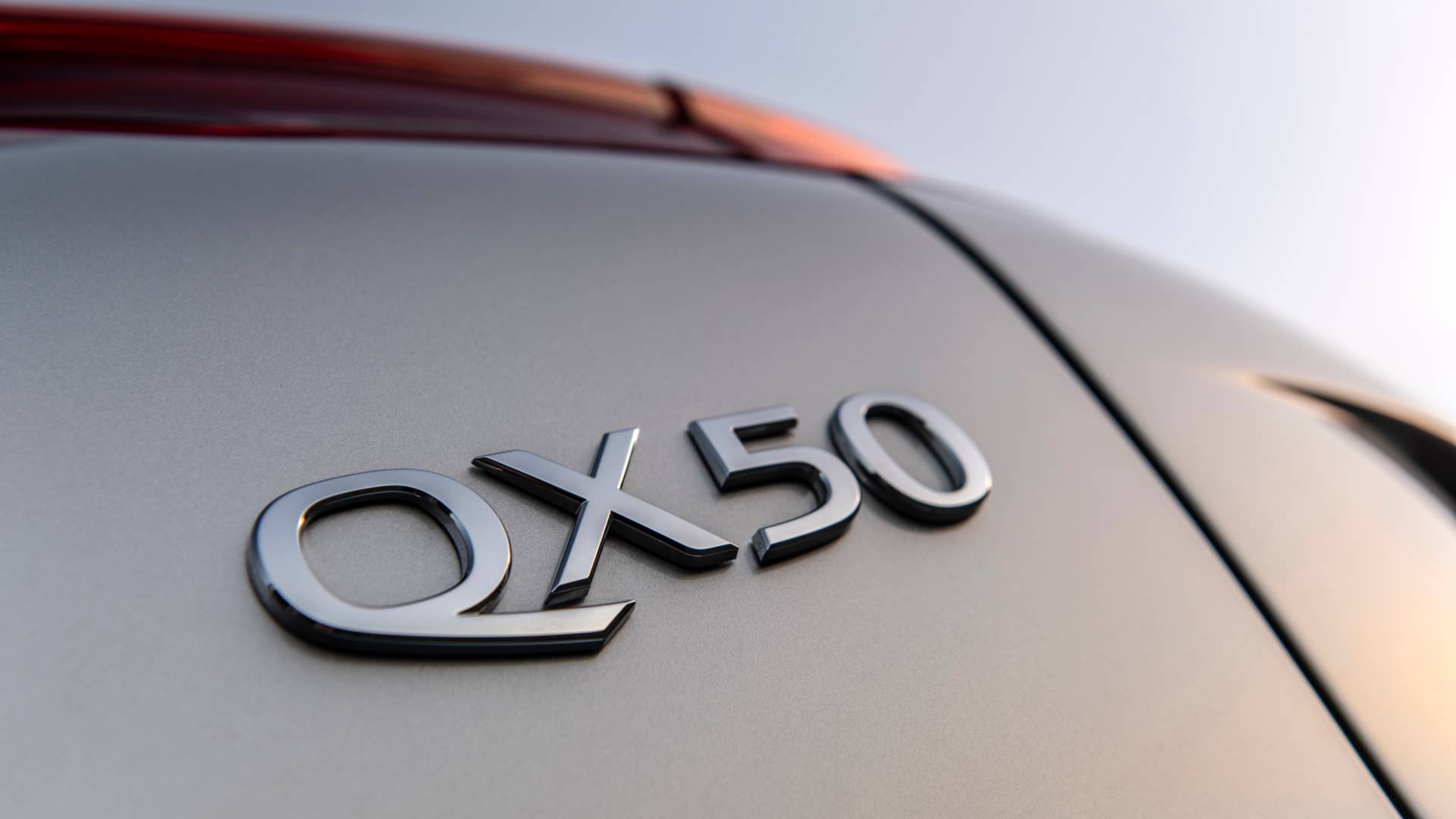 The INFINITI QX50 is defined by its distinctive proportions, which set the car apart from its competitors. For 2021, enhancements to the QX50 include a new Mineral Black exterior color option.