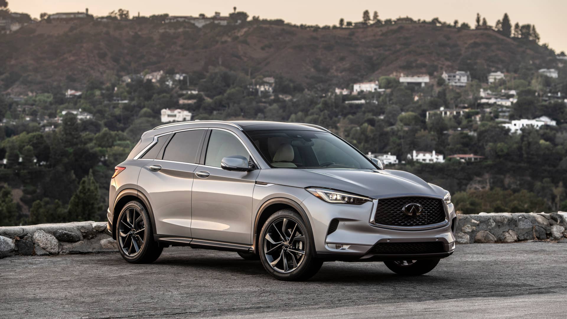 The INFINITI QX50 is defined by its distinctive proportions, which set the car apart from its competitors. For 2021, enhancements to the QX50 include a new Mineral Black exterior color option.