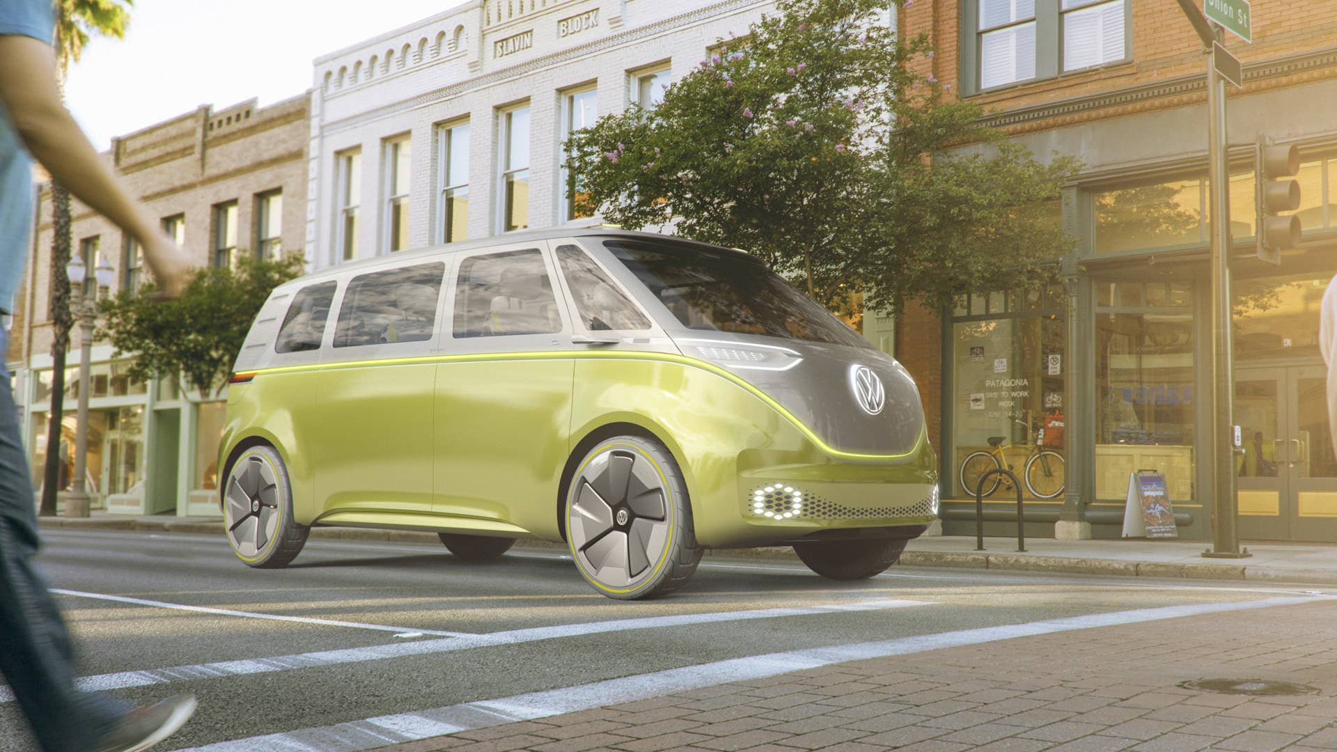 Volkswagen I.D. Buzz Concept street