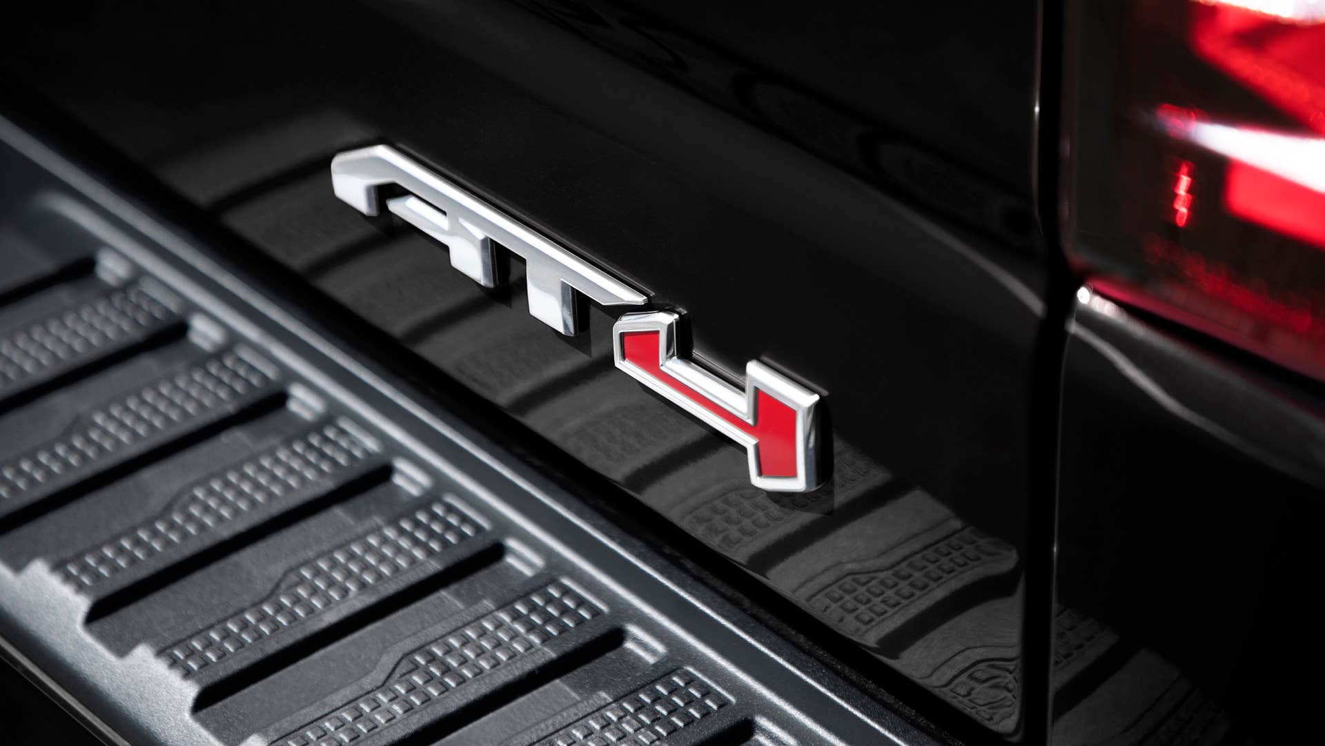 2019 GMC Sierra AT4