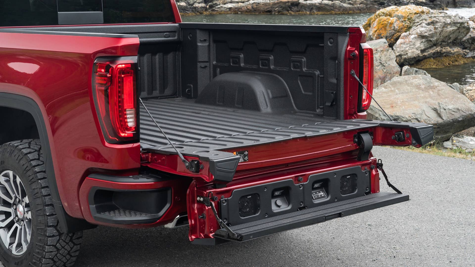 2019 GMC Sierra AT4