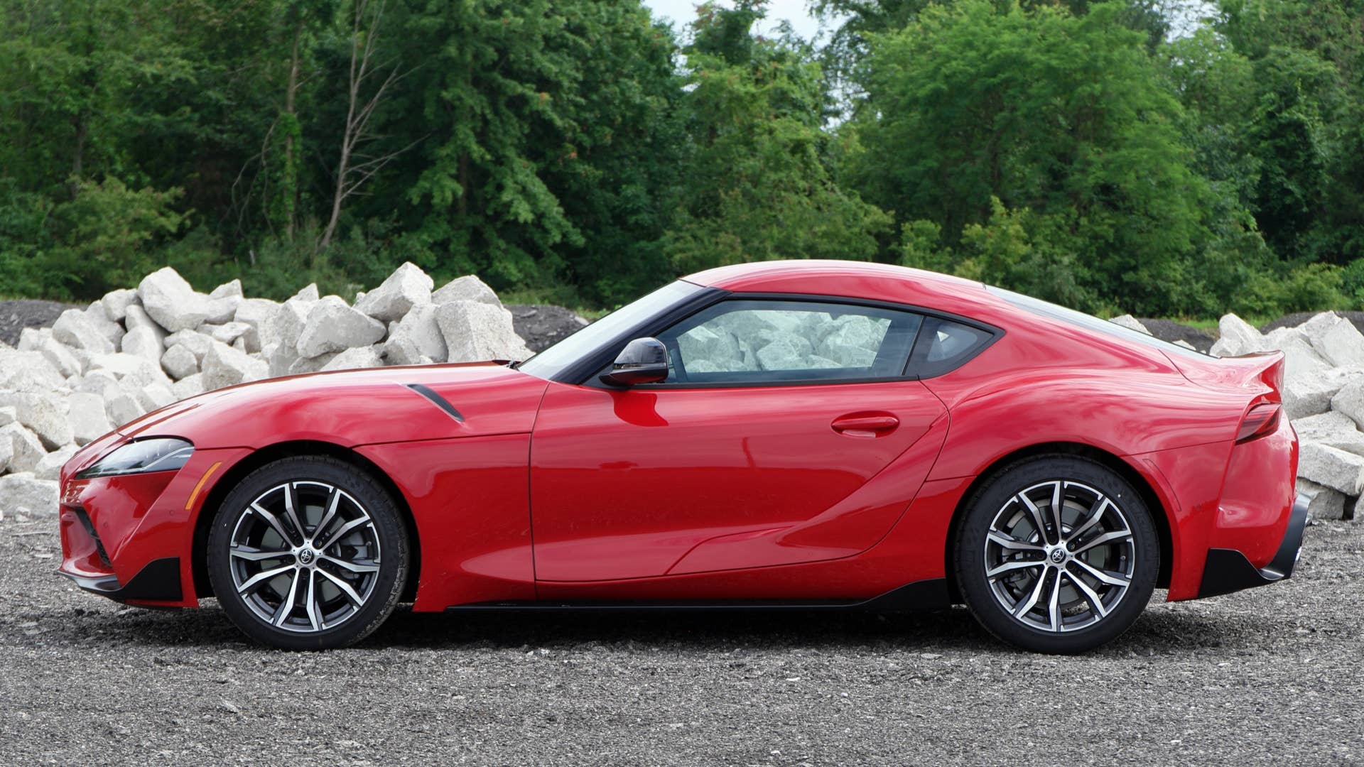 2021 Toyota Supra 2.0 profile