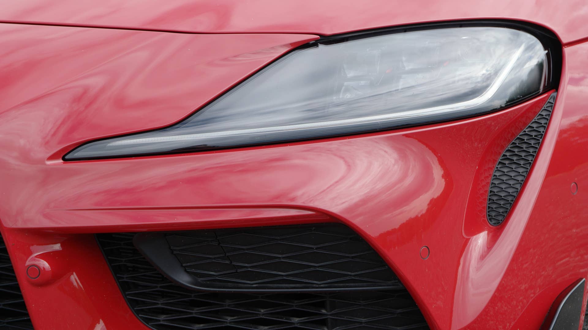 2021 Toyota Supra 2.0 detail