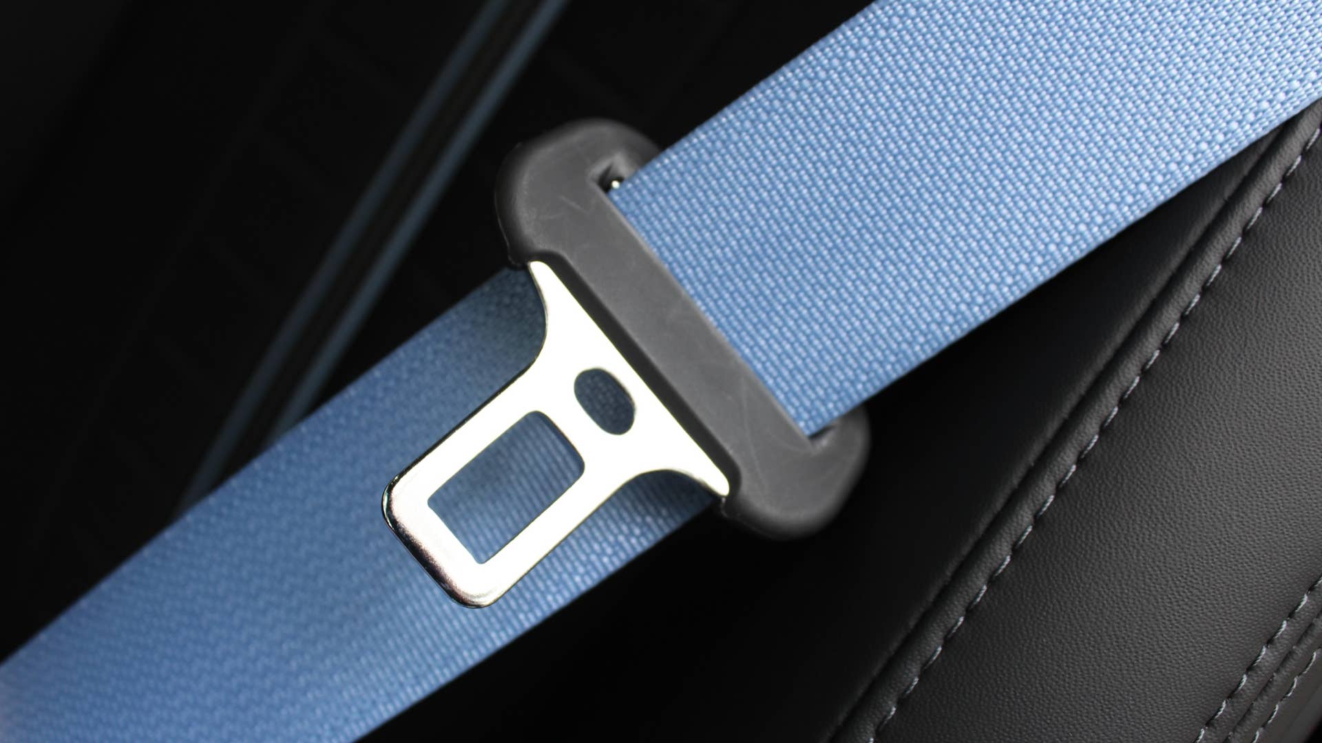 2022 Hyundai Veloster N seatbelt