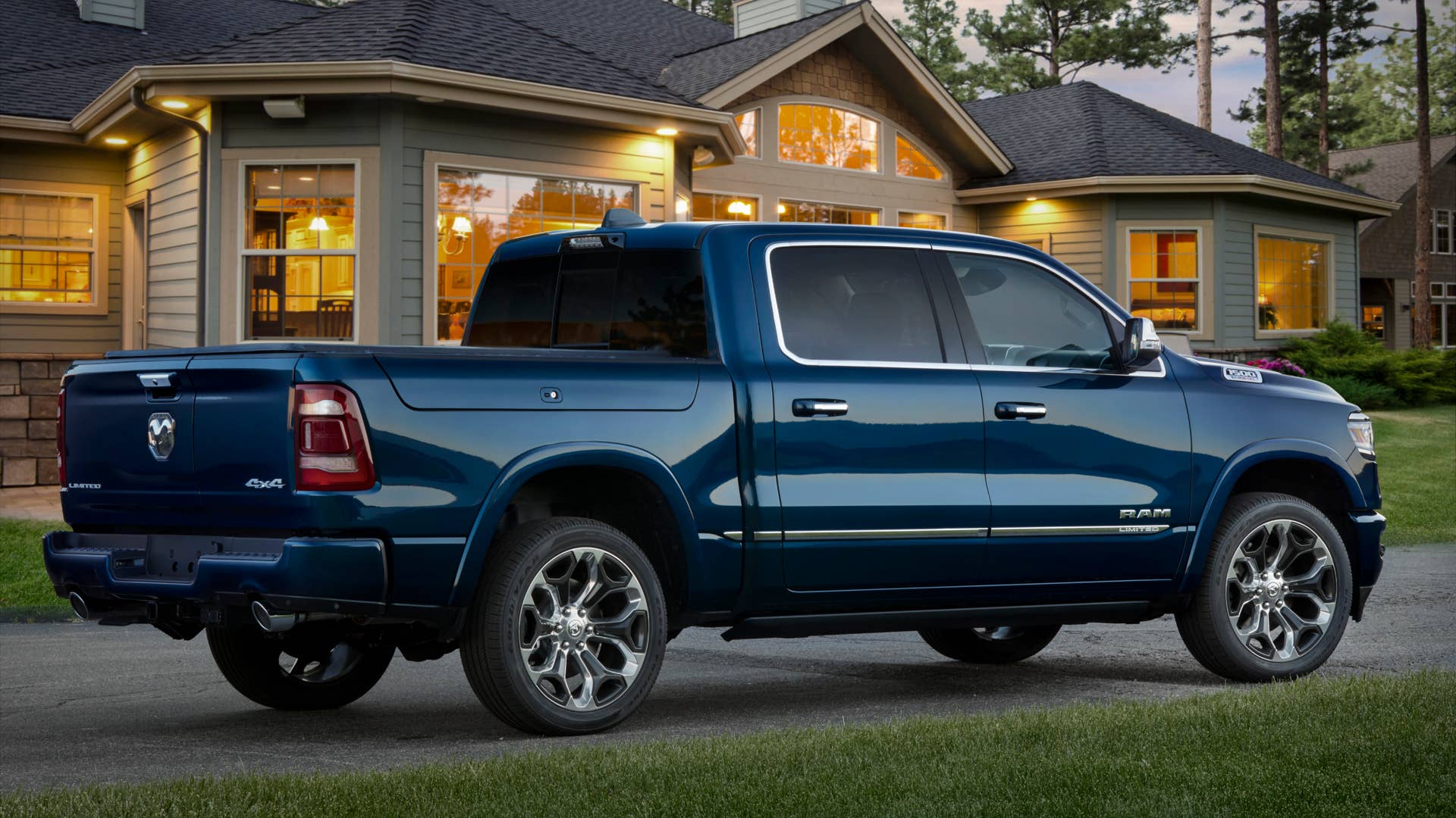2022 Ram 1500 Limited 10th Edition front three-quarters