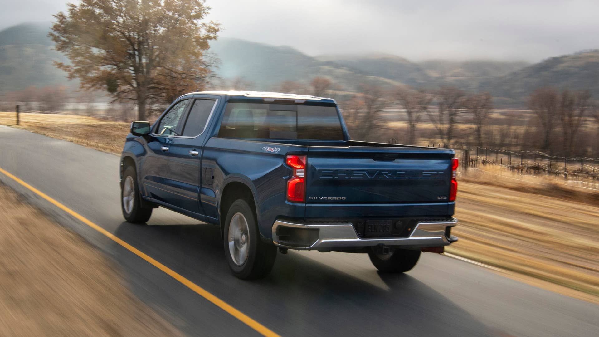The Chevrolet Silverado’s all-new 3.0L Duramax inline-six turbo-diesel engine offers segment-leading torque and horsepower, in addition to a focus on fuel economy and capability.