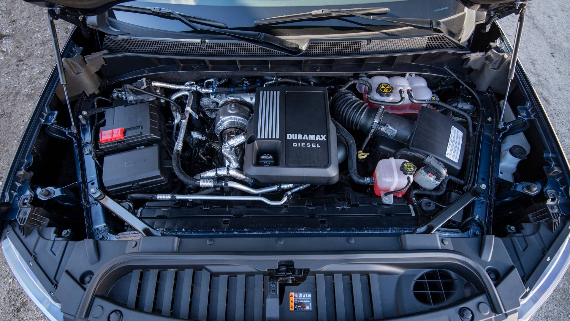 The Chevrolet Silverado’s all-new 3.0L Duramax inline-six turbo-diesel engine offers segment-leading torque and horsepower, in addition to a focus on fuel economy and capability.