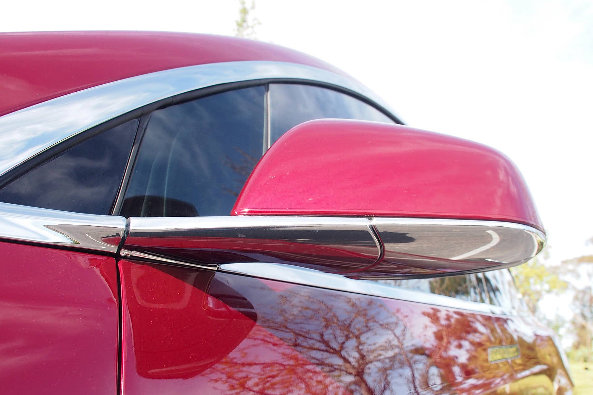 2016 Tesla Model X side mirror