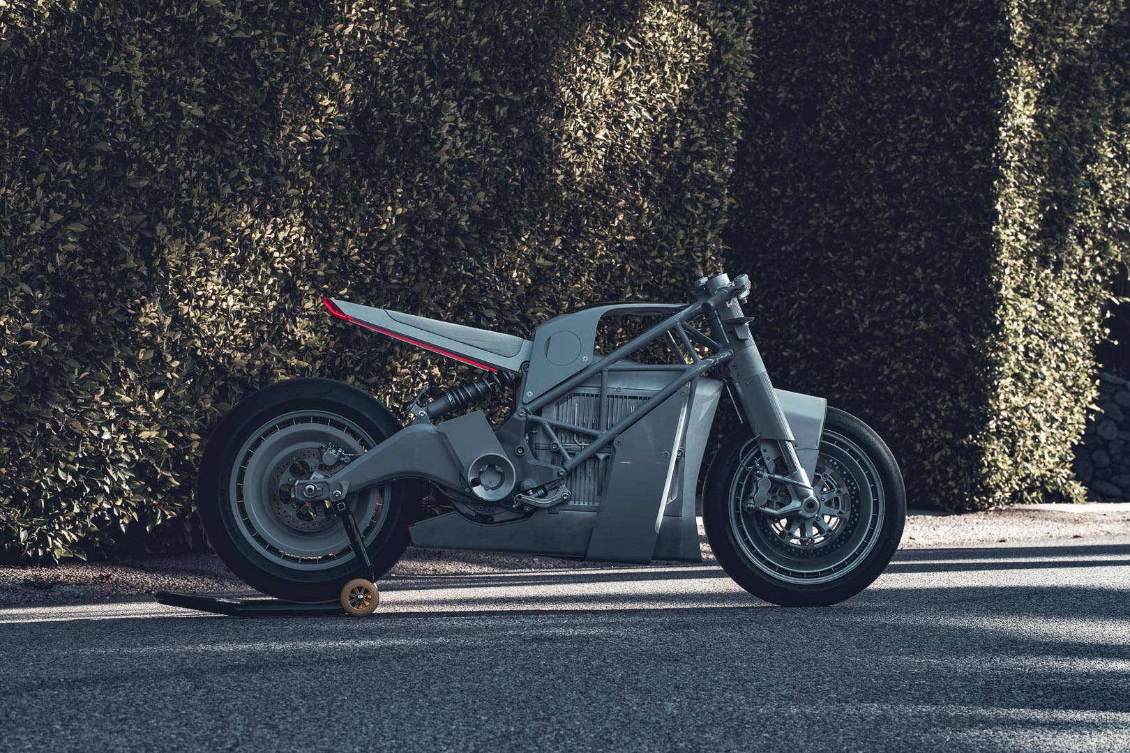 Industrial designer Hugo Eccles turns a Zero S/F into a futuristic ride.