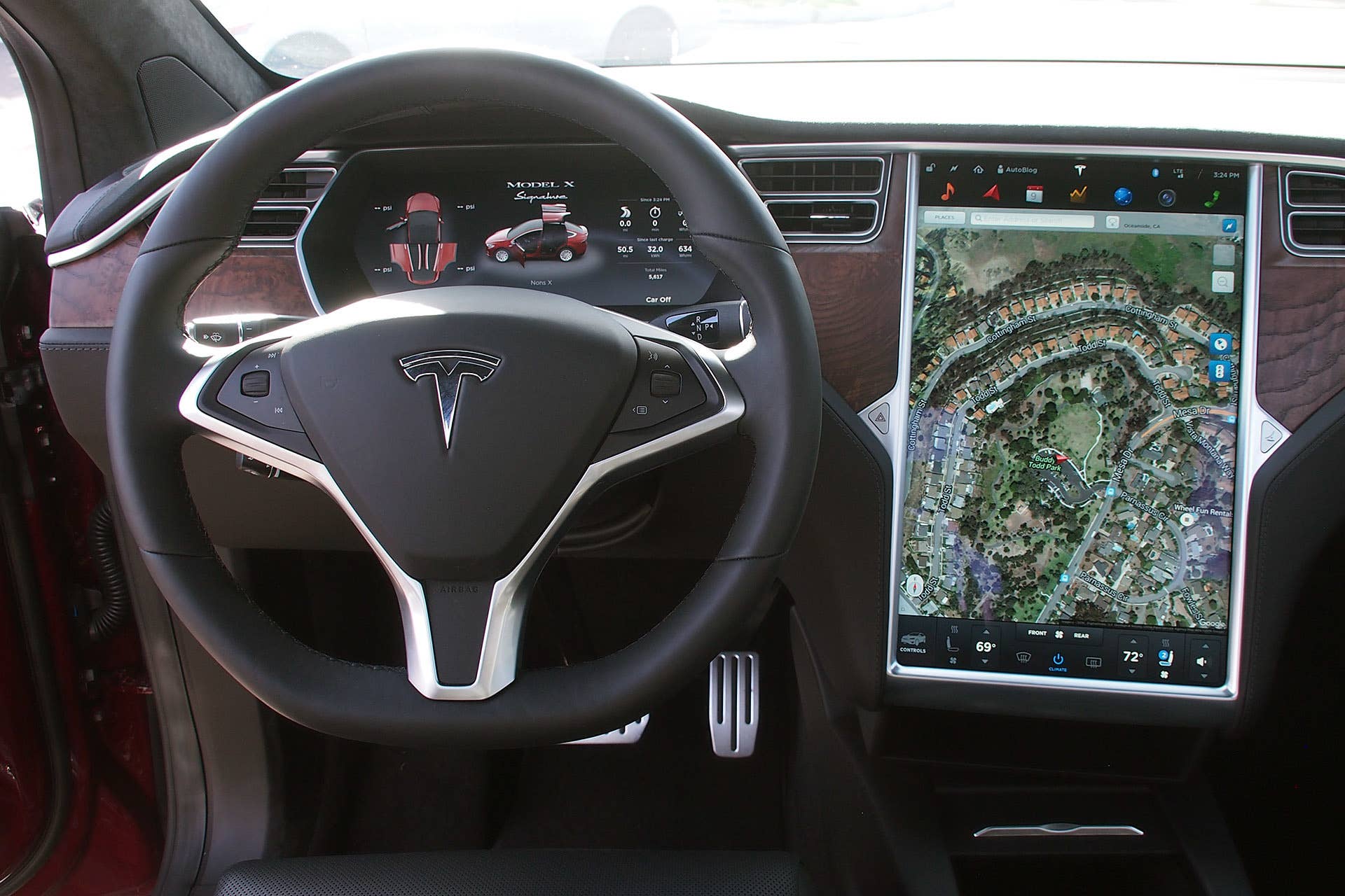 2016 Tesla Model X interior