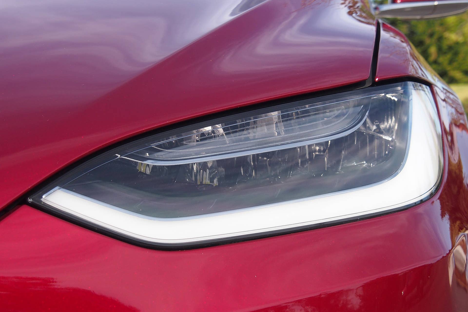 2016 Tesla Model X headlight