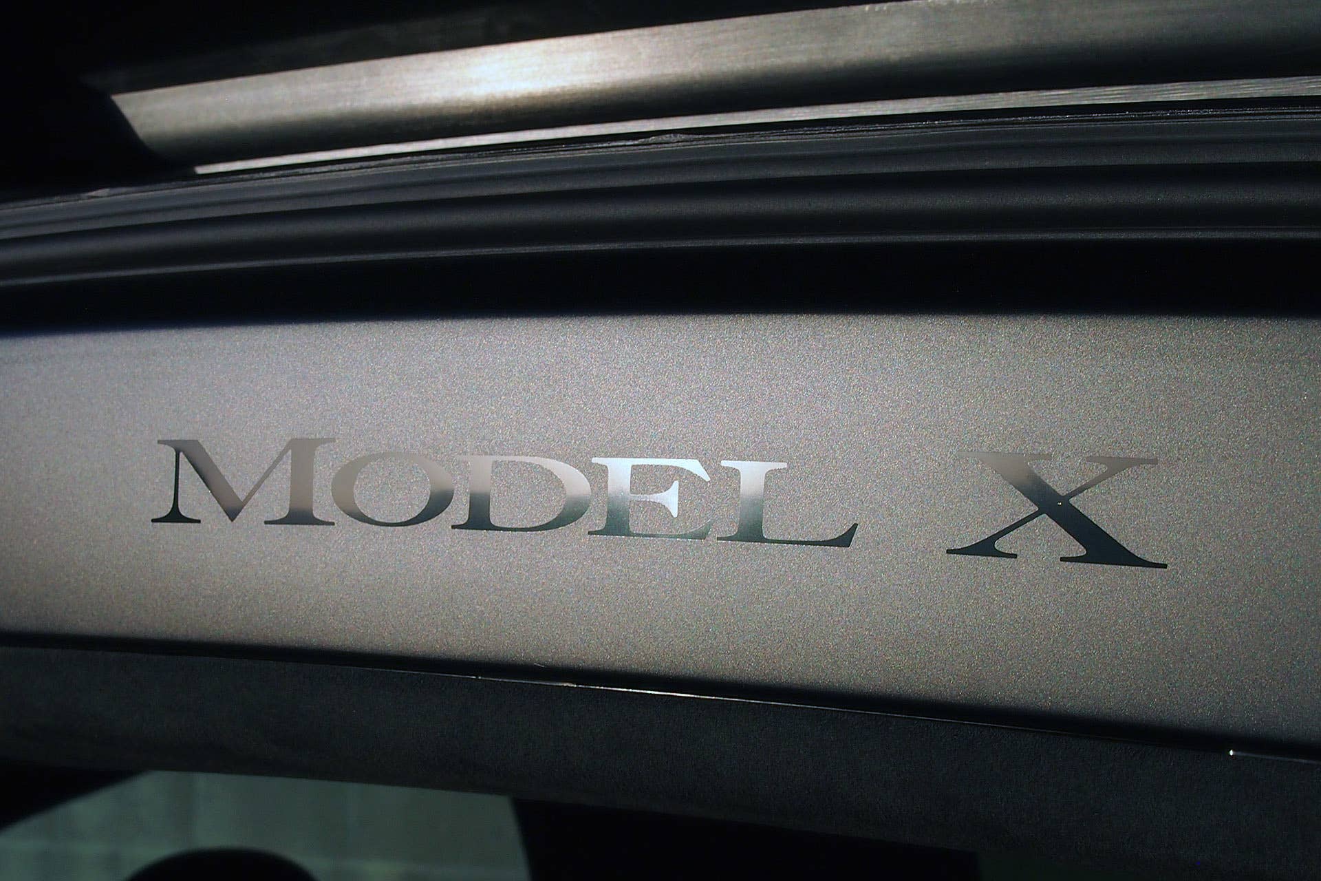 2016 Tesla Model X graphics