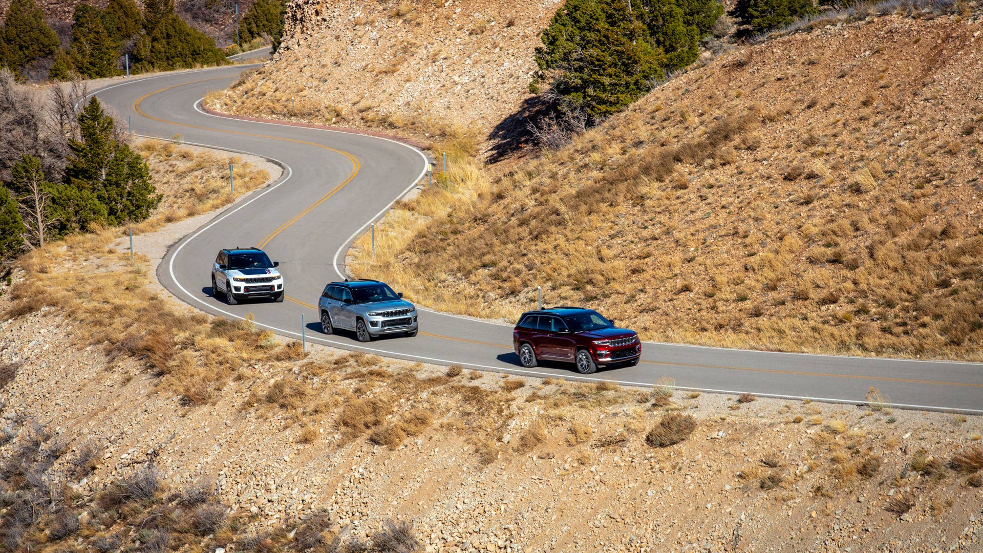 All-new 2022 Jeep® Grand Cherokee (from front to back): Summit Reserve, Overland and Trailhawk.