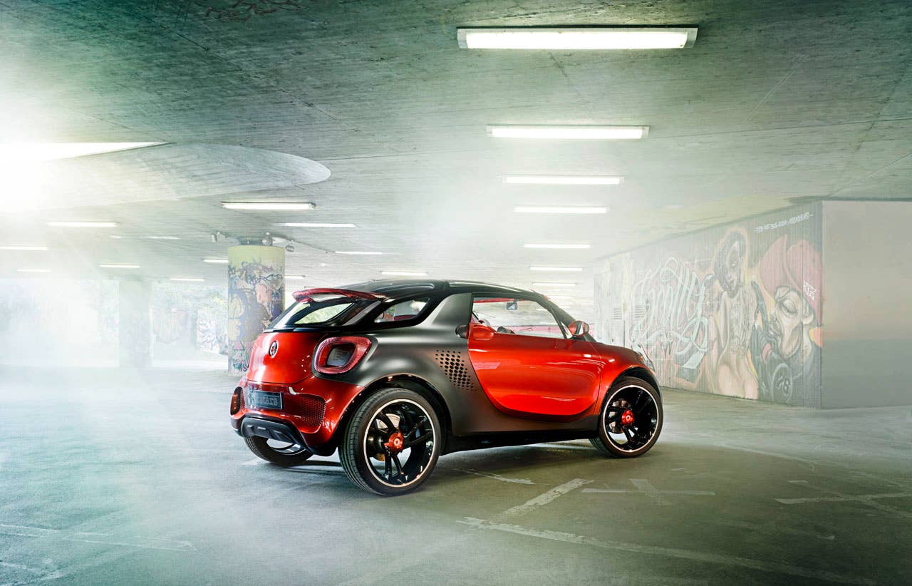 Konzeptfahrzeug smart forstars Exterieur: Lackierung Alubeam rouge, tridion Sicherheitszelle in einem mattem Titanfarbton