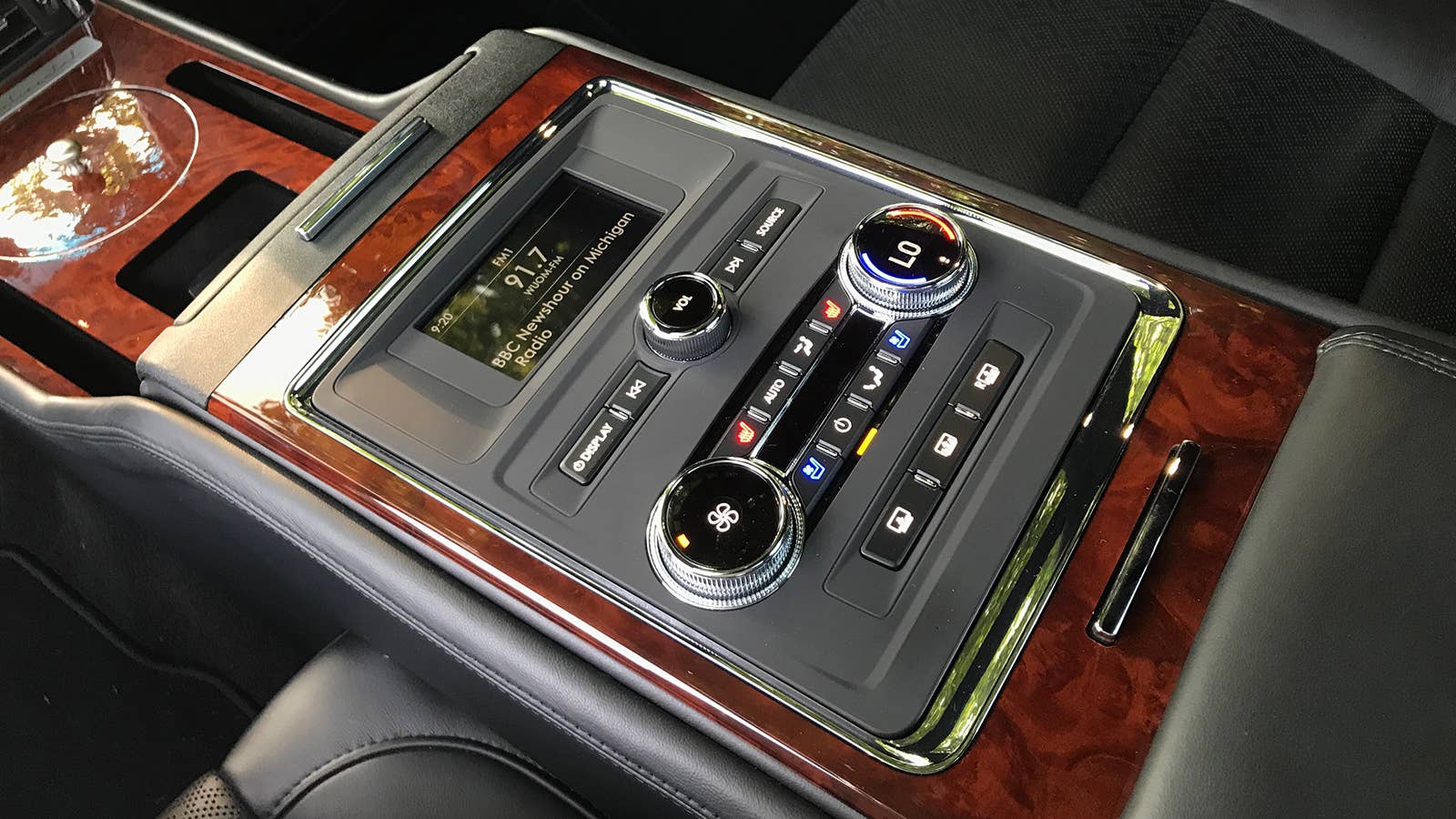 2020 Lincoln Continental Coach Door Edition
