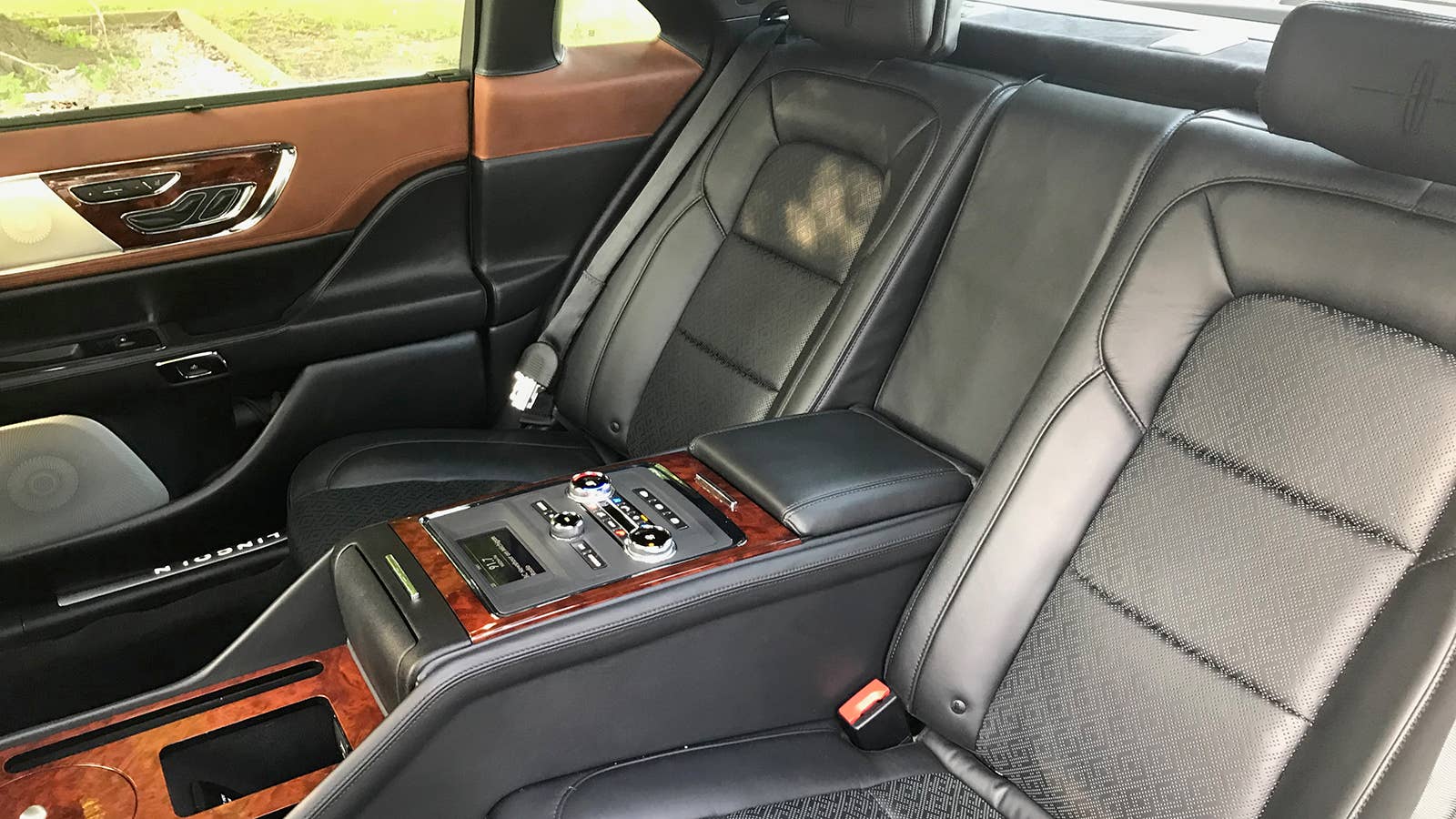 2020 Lincoln Continental Coach Door Edition