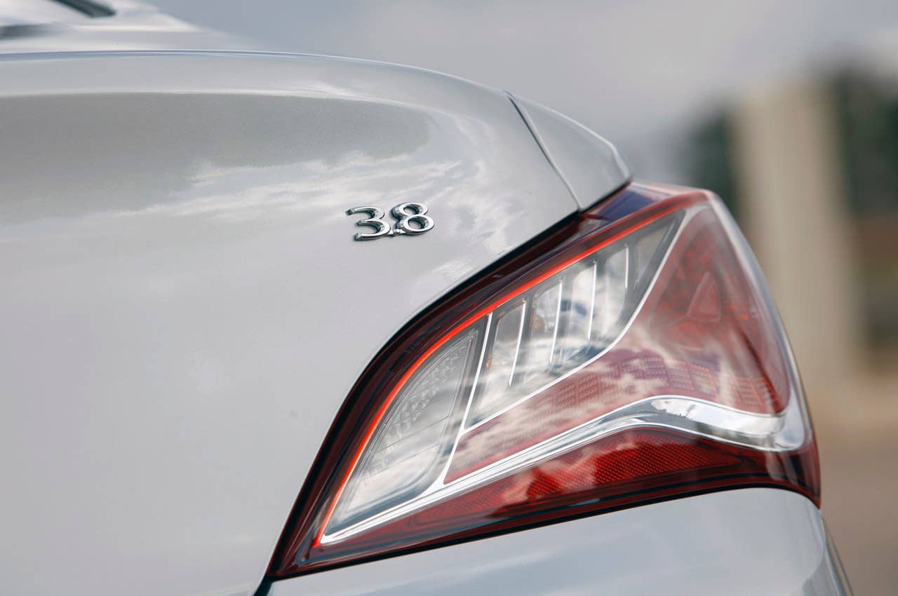 2013 Hyundai Genesis Coupe taillight
