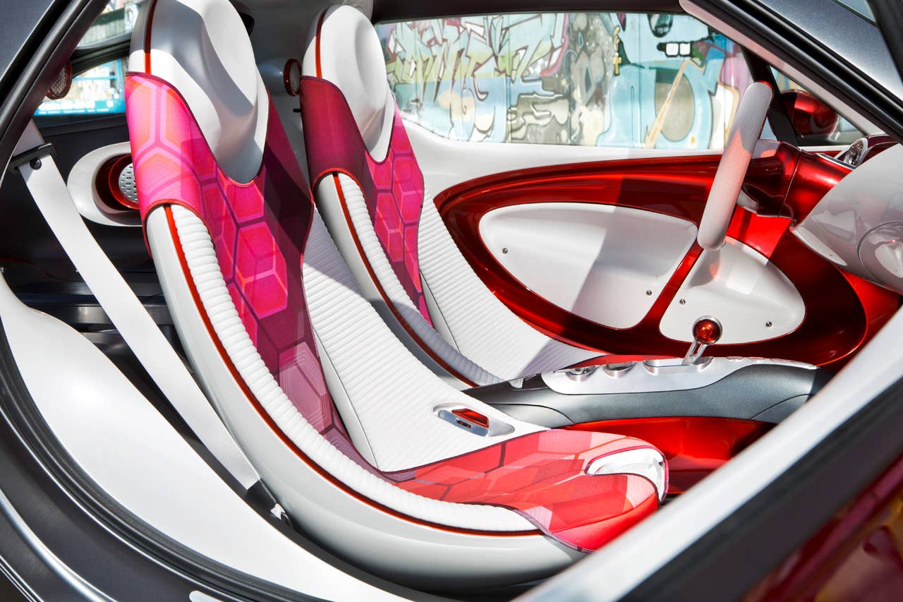 Konzeptfahrzeug smart forstars Exterieur: Lackierung Alubeam rouge, tridion Sicherheitszelle in einem mattem Titanfarbton