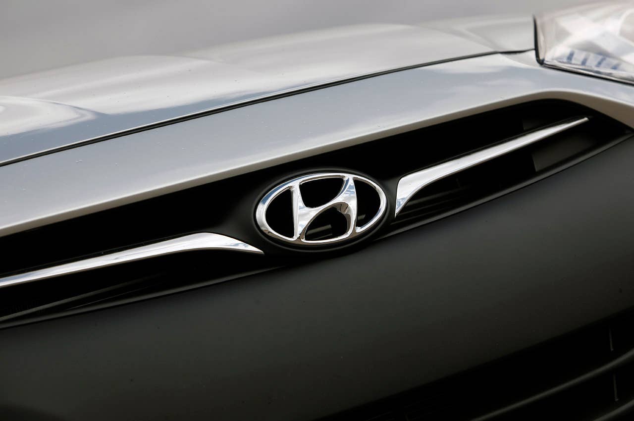 2013 Hyundai Genesis Coupe grille