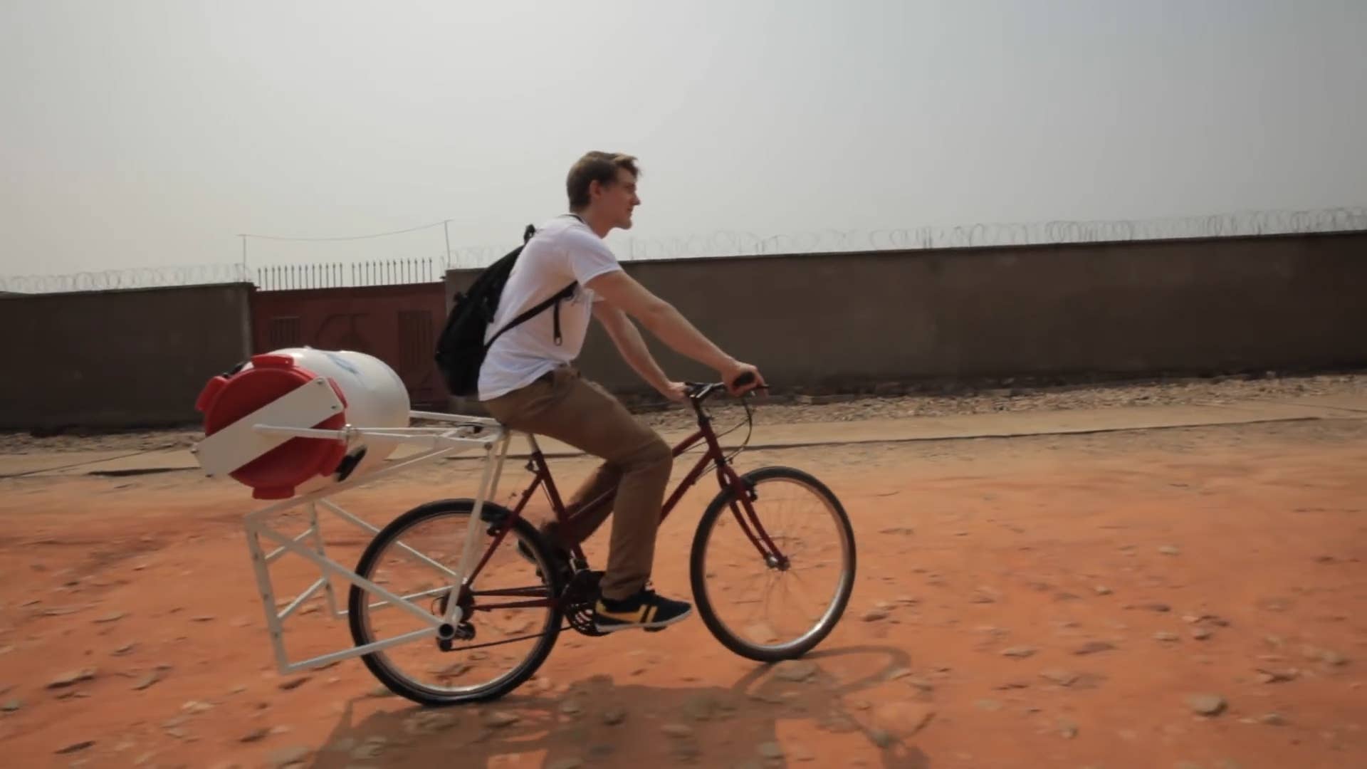 Rich Hewitt traveled to Africa and while he was washing clothes he came up with the idea of transforming a bike into a pedaling washing machine. The attachable device connects to your bikes back wheel and rotates with pedaling. Learn more at spincycleproject.wordpress.com