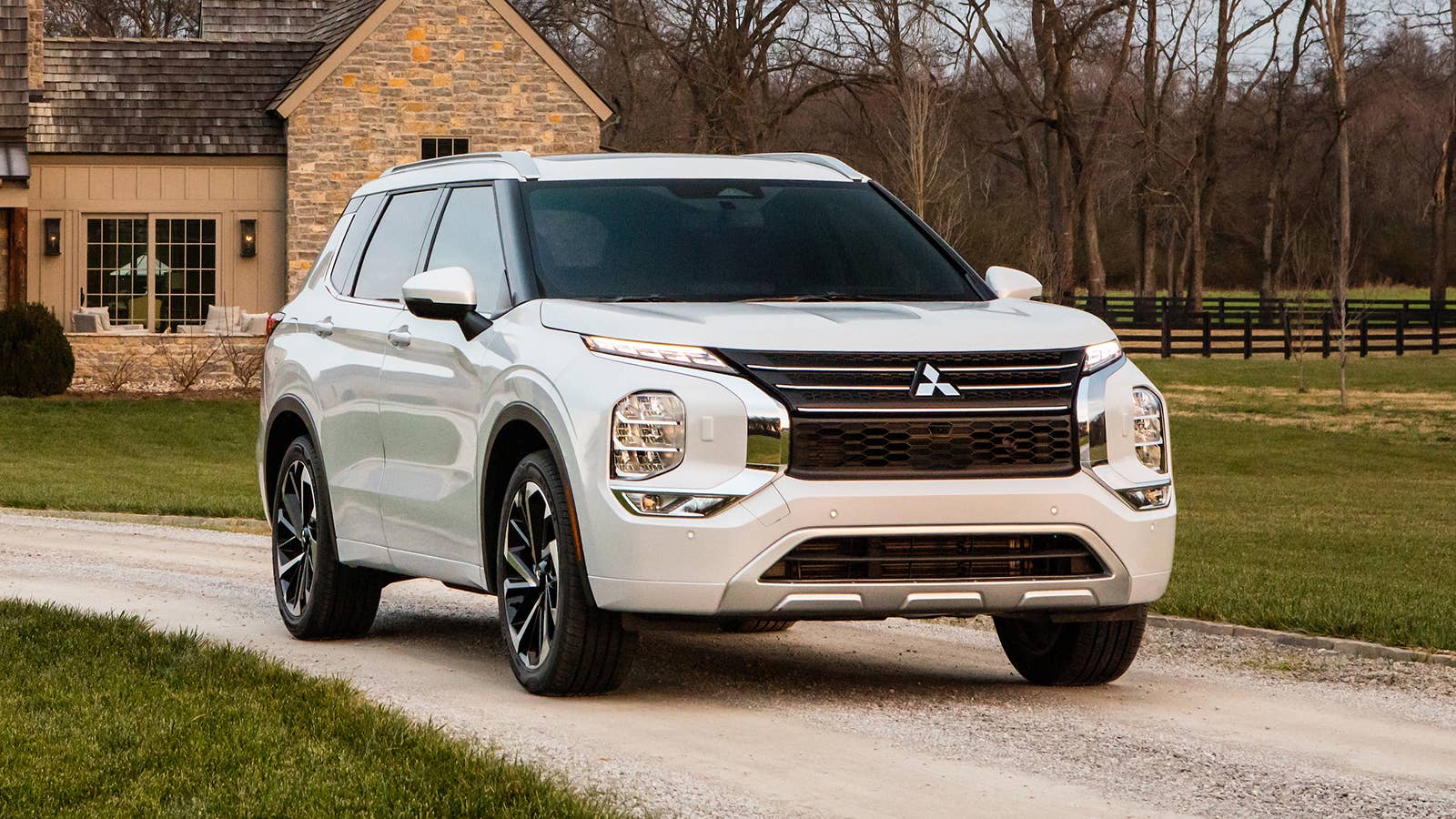 2022 Mitsubishi Outlander