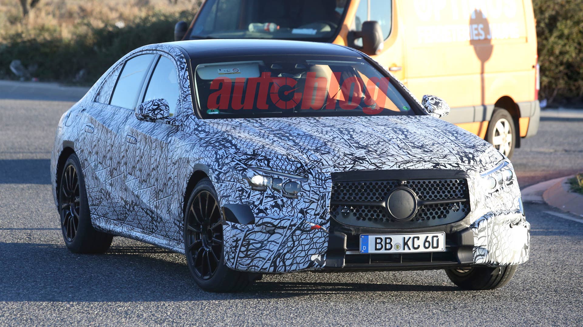 Spy shot of secretly tested future car