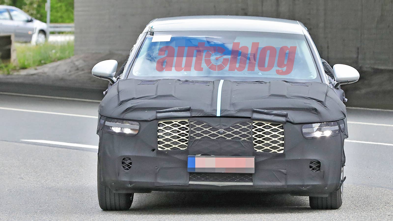Genesis G90 prototype