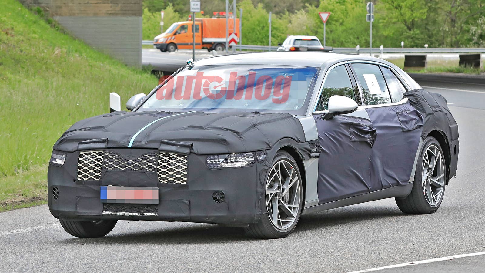 Genesis G90 prototype