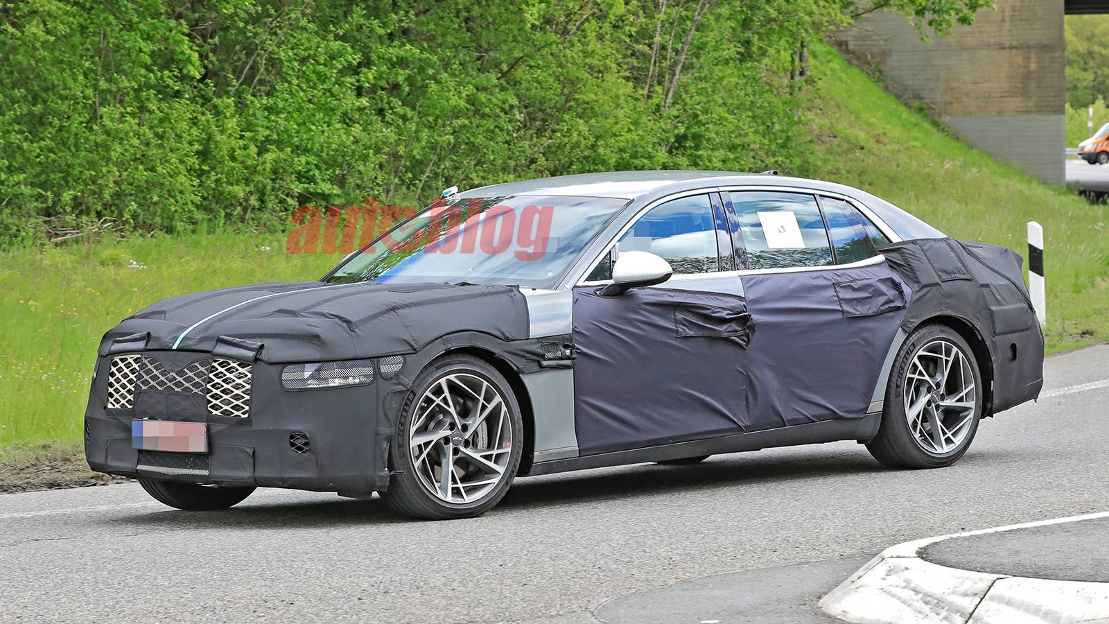 Genesis G90 prototype