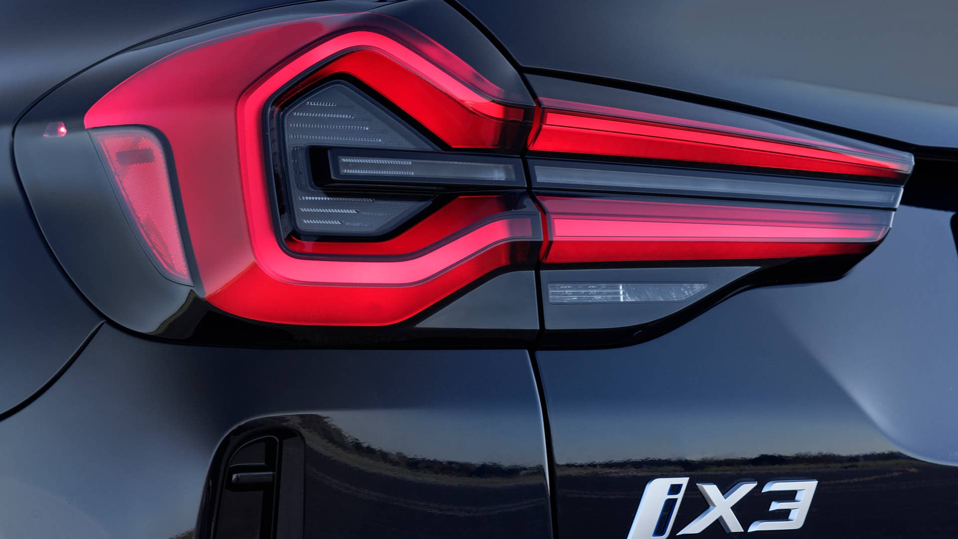 BMW iX3