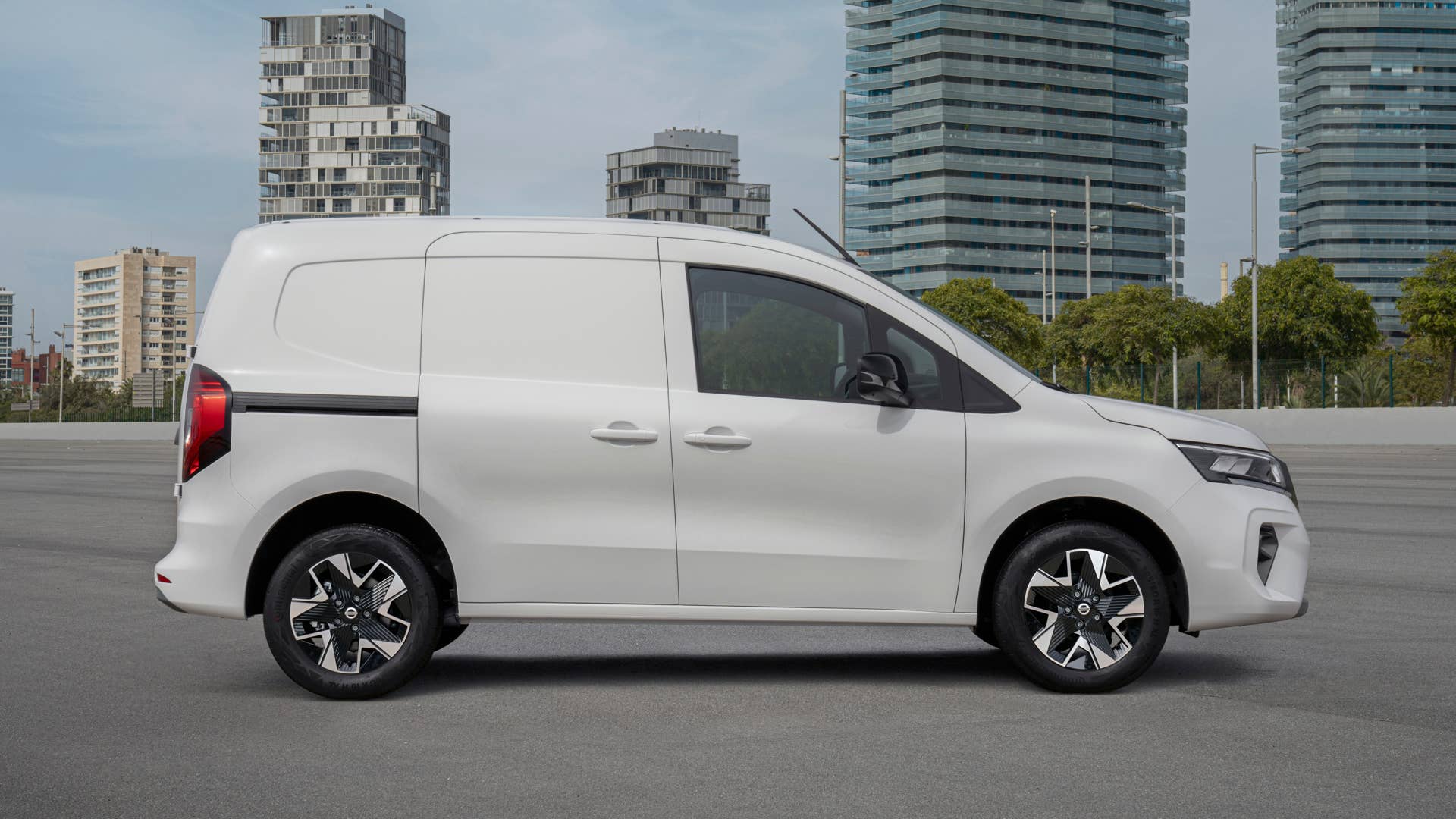 Nissan presenta la nueva furgoneta Townstar: un cambio de juego dentro del mercado de Vehículos Comerciales Ligeros (LCV)