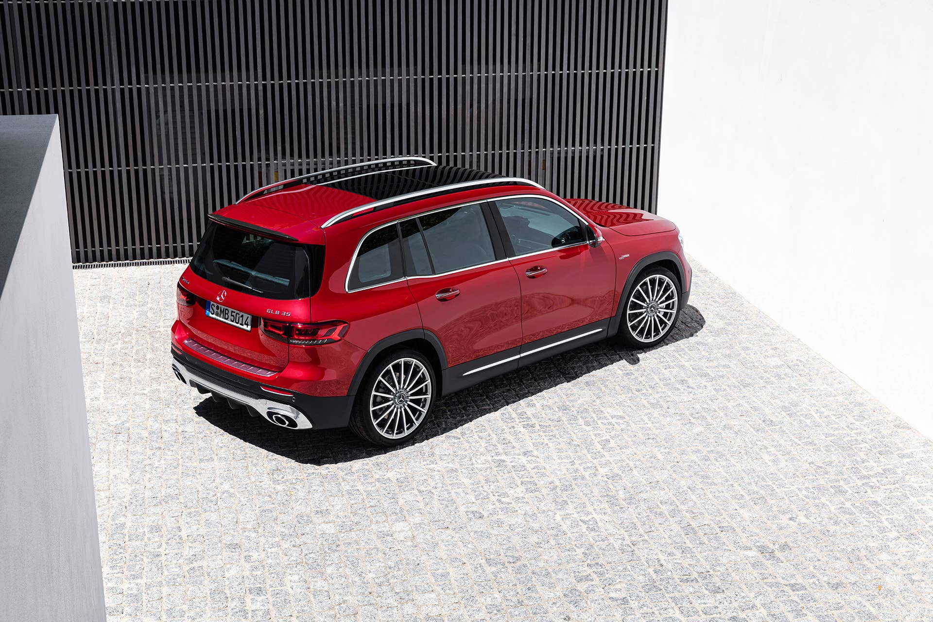 2021 Mercedes-Benz GLB-Class Review | What's new, pricing, specs ...