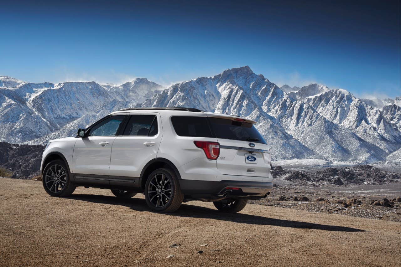 Ford shows Explorer two ways in Chicago - Autoblog