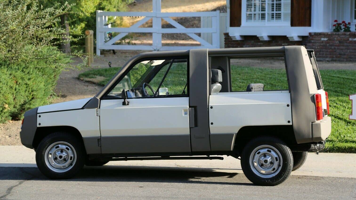 eBay Find of the Day: 1984 Renault Rodeo, a very '80s take on the ...