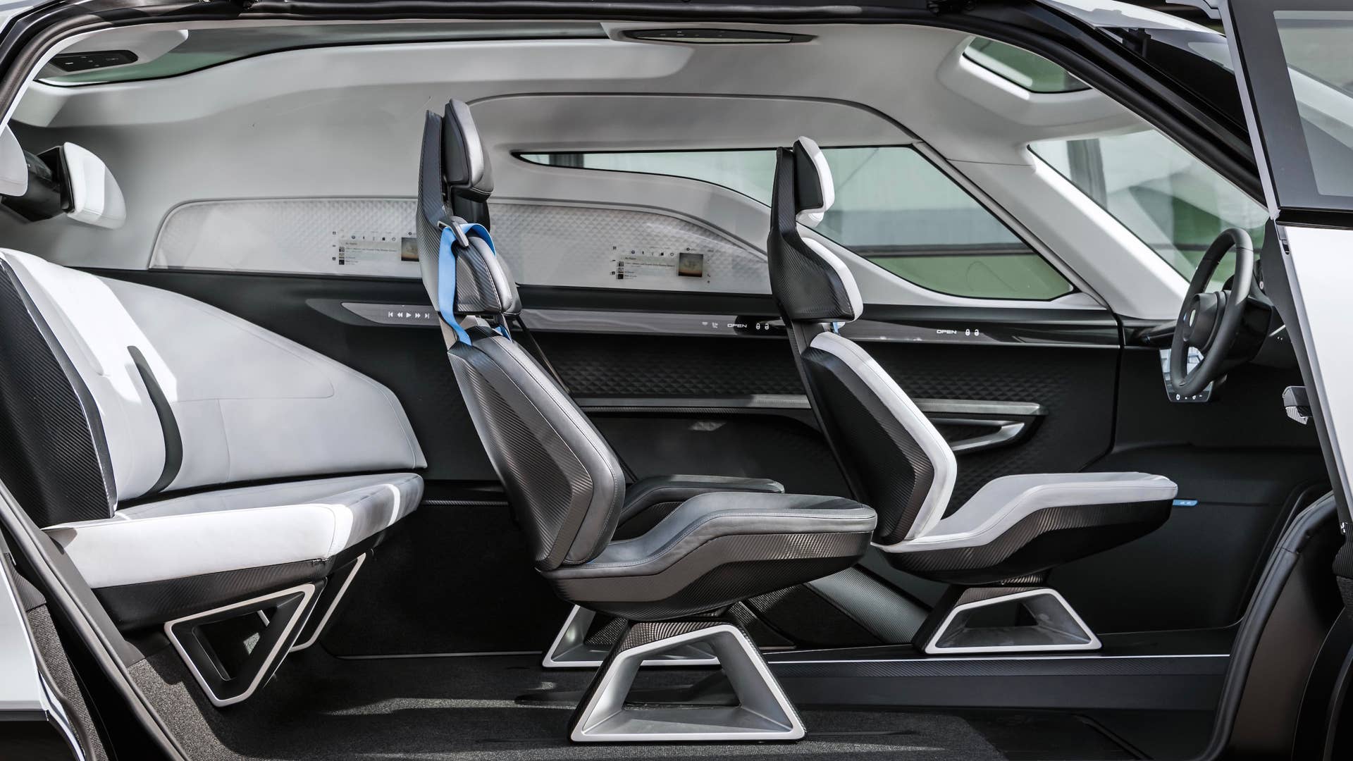 Porsche Vision Renndienst minivan gets futuristic 3-row layout - Autoblog